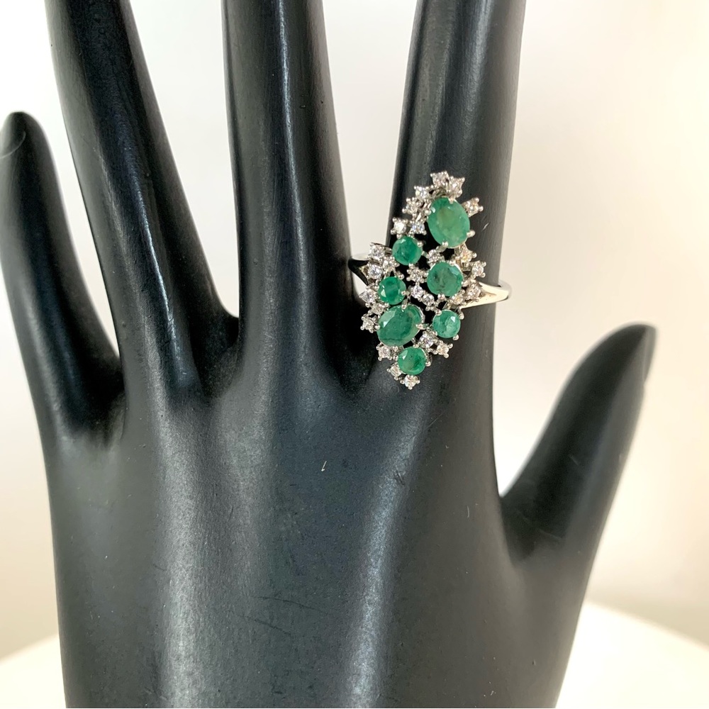 STERLING SILVER 925 GENUINE EMERALD AND CUBIC ZIRCONIA COCKTAIL RING (7) - Picture 4 of 16